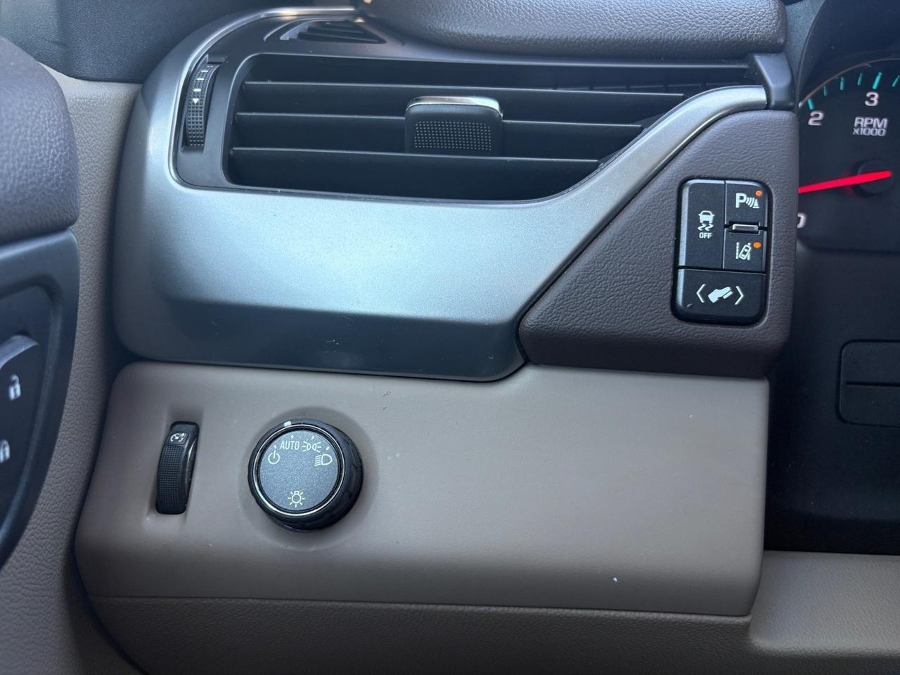 2015 Chevrolet Tahoe LT, LANE KEEP ASSIST, FORWARD COLLISION ALERT, RUNNING BOARDS, BACKUP CAMERA WITH PARKING SENSORS, CAPTAINS CHAIRS, 3RD ROW SEATING, HEATED SEATS, APPLE CARPLAY/ANDROID AUTO, LOW MILEAGE, THIS TAHOE IS READY TO TAKE HOME! Virginia Beach VA