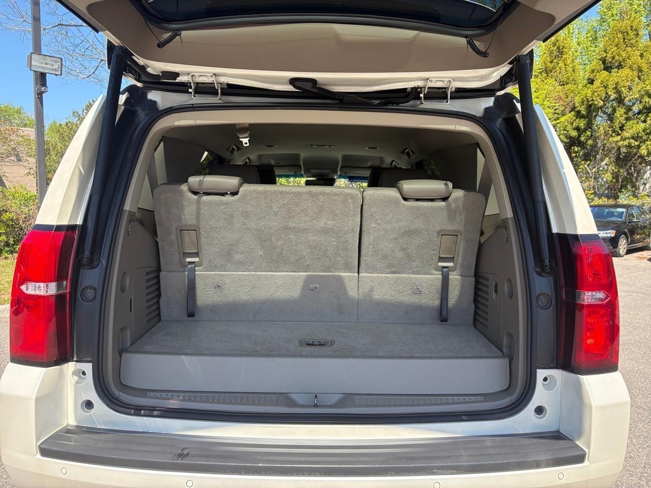 2015 Chevrolet Tahoe LT, LANE KEEP ASSIST, FORWARD COLLISION ALERT, RUNNING BOARDS, BACKUP CAMERA WITH PARKING SENSORS, CAPTAINS CHAIRS, 3RD ROW SEATING, HEATED SEATS, APPLE CARPLAY/ANDROID AUTO, LOW MILEAGE, THIS TAHOE IS READY TO TAKE HOME! Virginia Beach VA