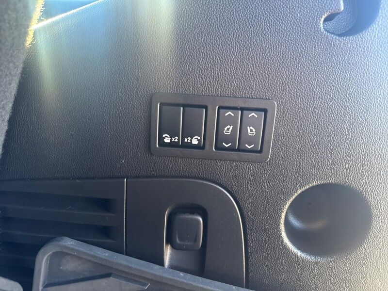 2015 Chevrolet Tahoe LTZ - 1 OWNER - ZERO RUST - WELL MAINTAINED Webster MA