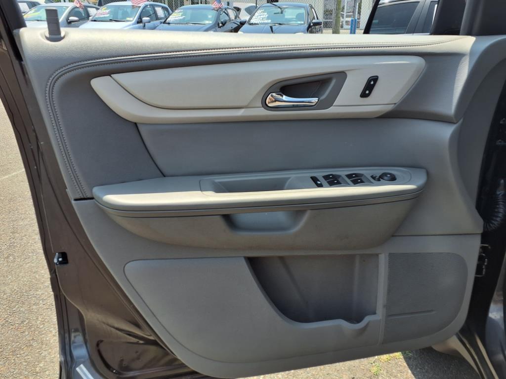 2015 Chevrolet Traverse LS Levittown PA
