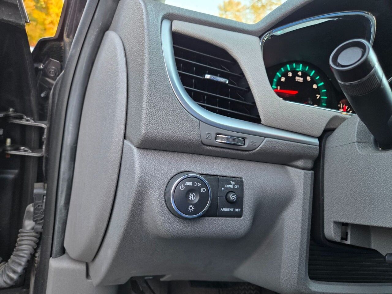 2015 Chevrolet Traverse LT Charlton MA