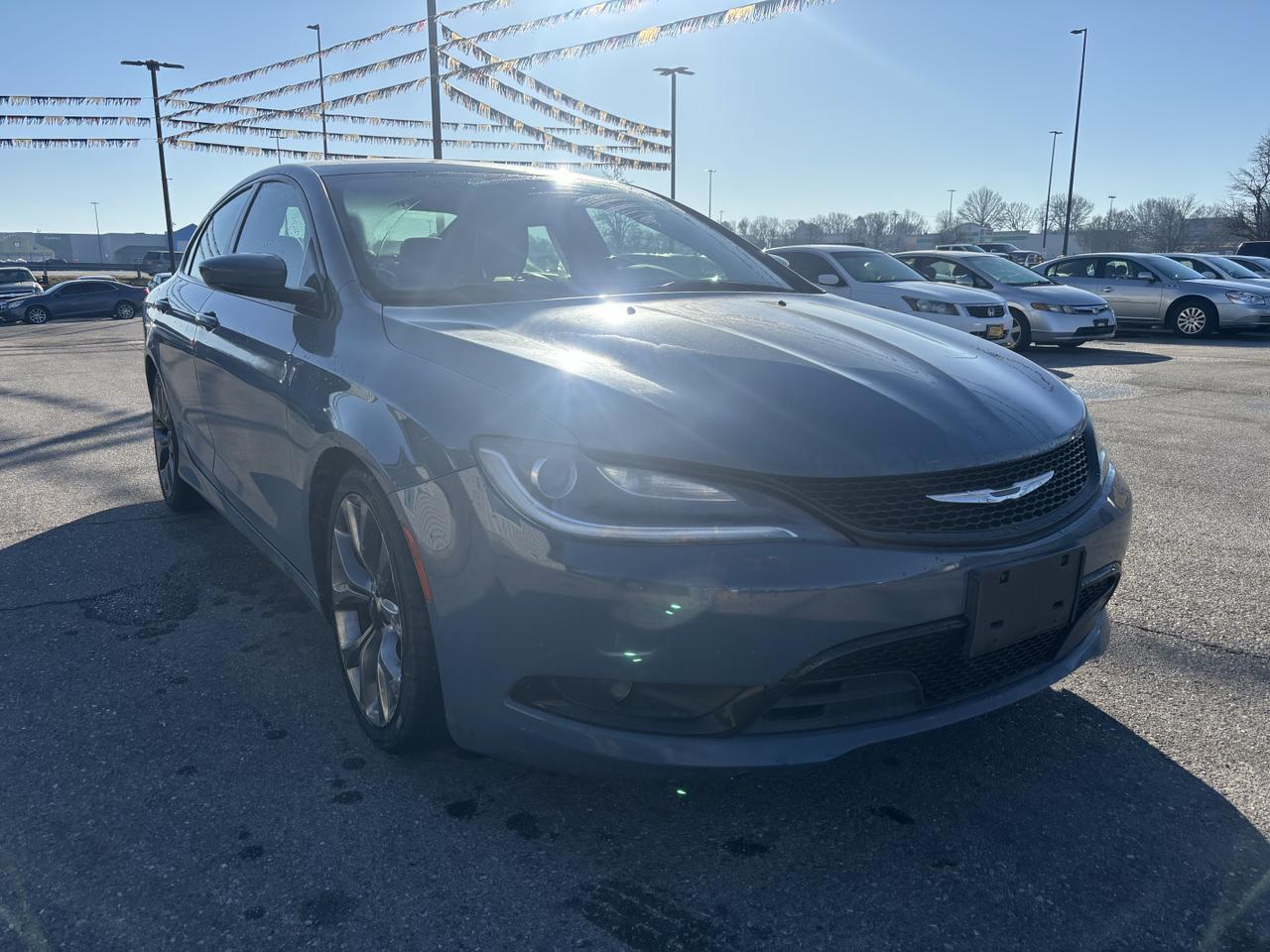 2015 Chrysler 200 200S Sedan 4D Aurora MO