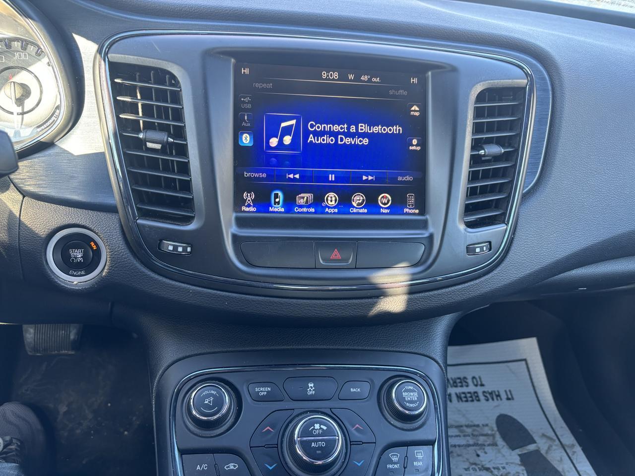 2015 Chrysler 200 200S Sedan 4D Aurora MO