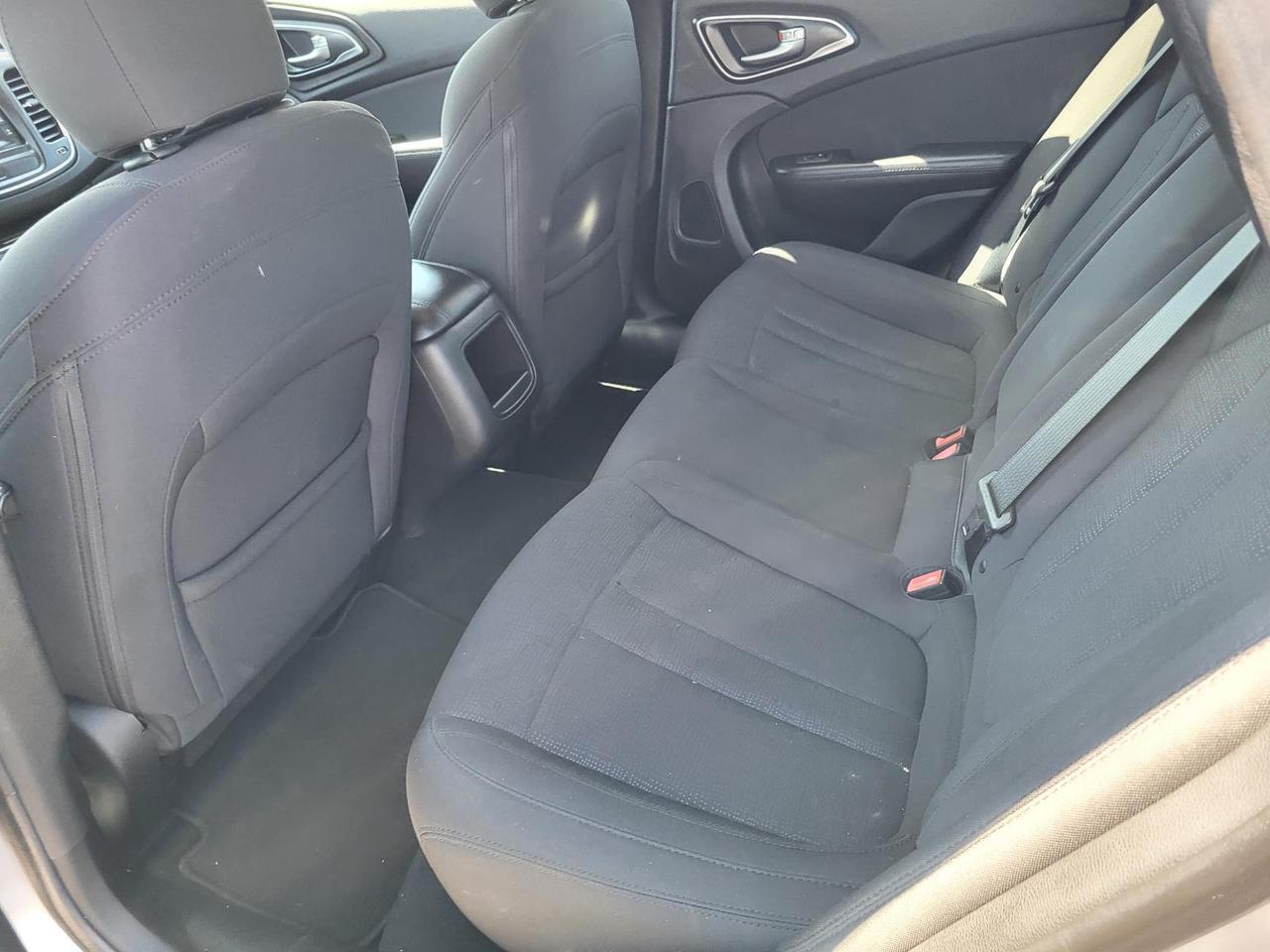 2015 Chrysler 200 4dr Sdn Limited FWD Beeville TX