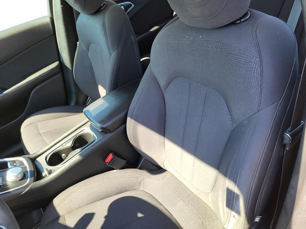 2015 Chrysler 200 4dr Sdn Limited FWD Beeville TX