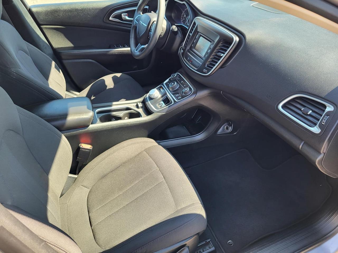 2015 Chrysler 200 4dr Sdn Limited FWD Beeville TX