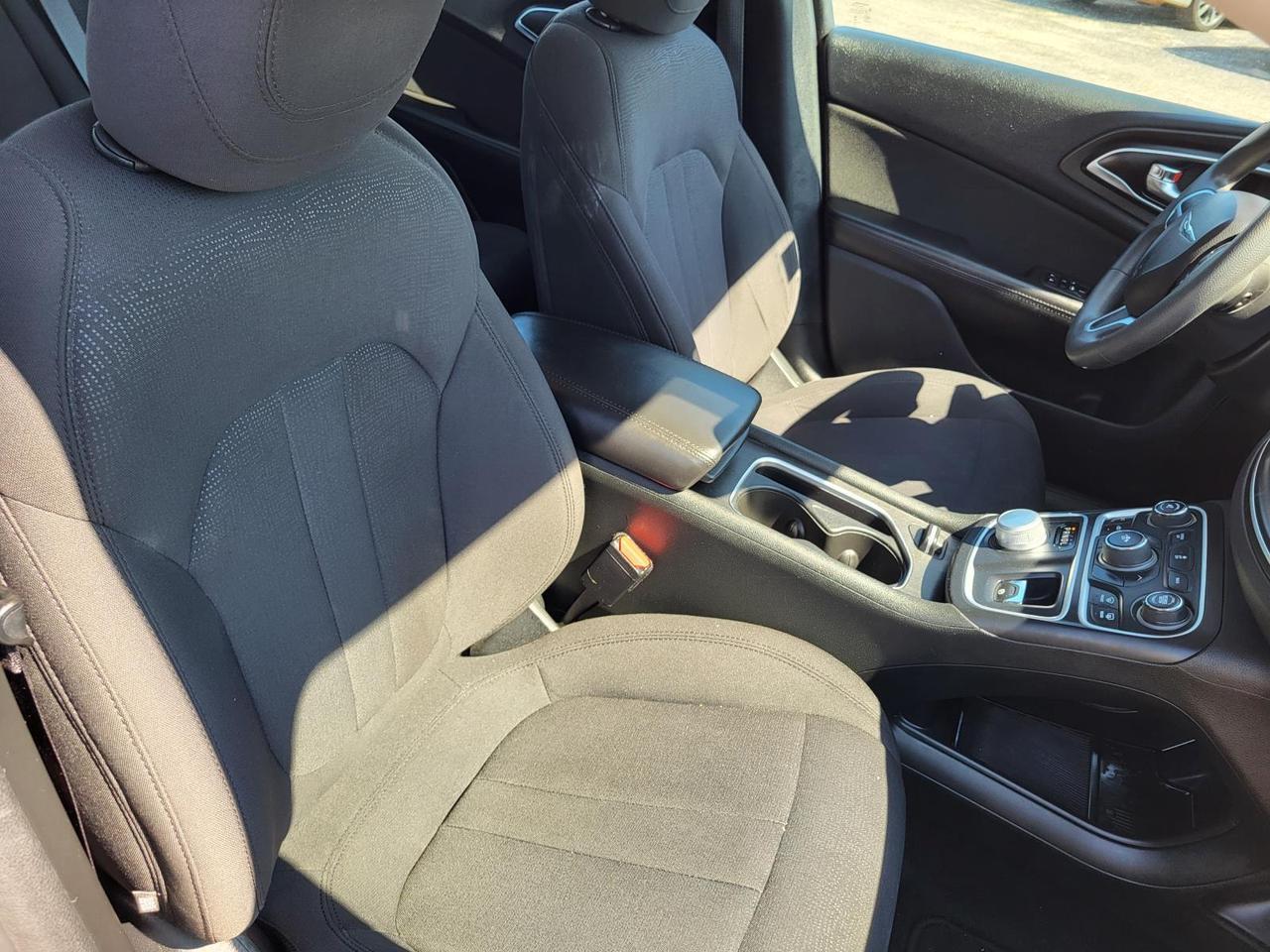 2015 Chrysler 200 4dr Sdn Limited FWD Beeville TX