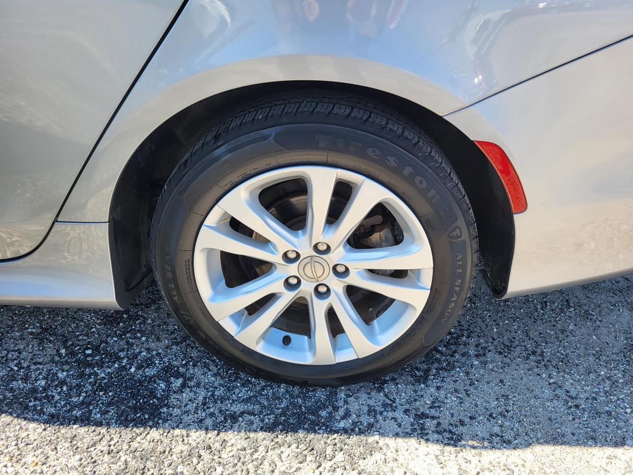 2015 Chrysler 200 4dr Sdn Limited FWD Beeville TX