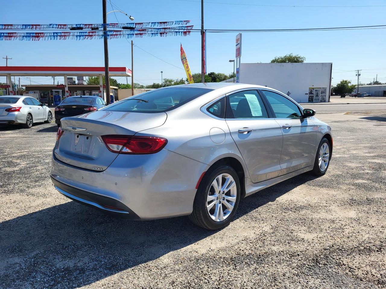 2015 Chrysler 200 4dr Sdn Limited FWD Beeville TX