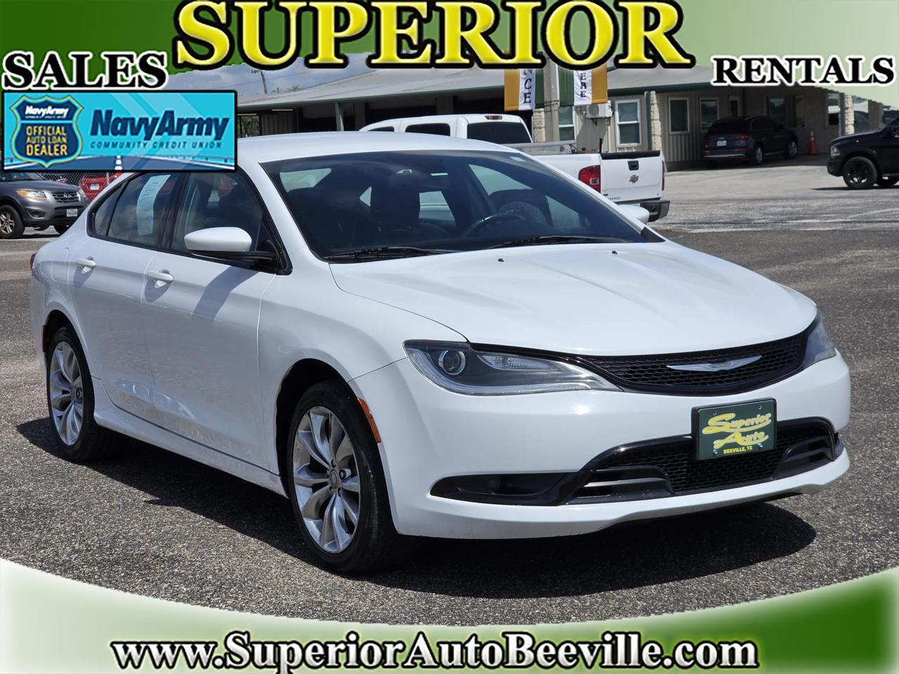 2015 Chrysler 200 4dr Sdn S FWD