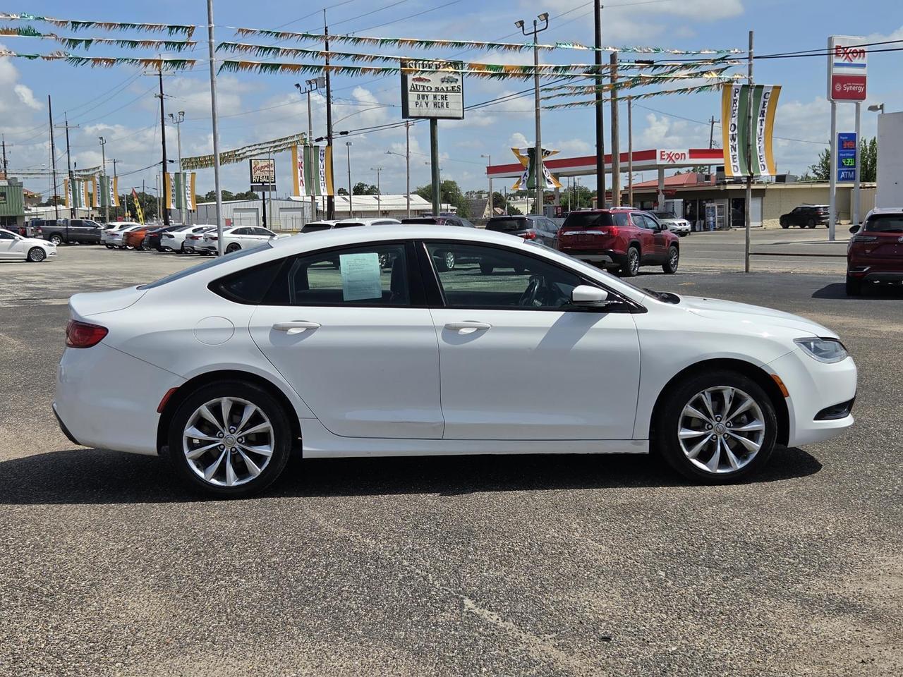 2015 Chrysler 200 4dr Sdn S FWD Beeville TX