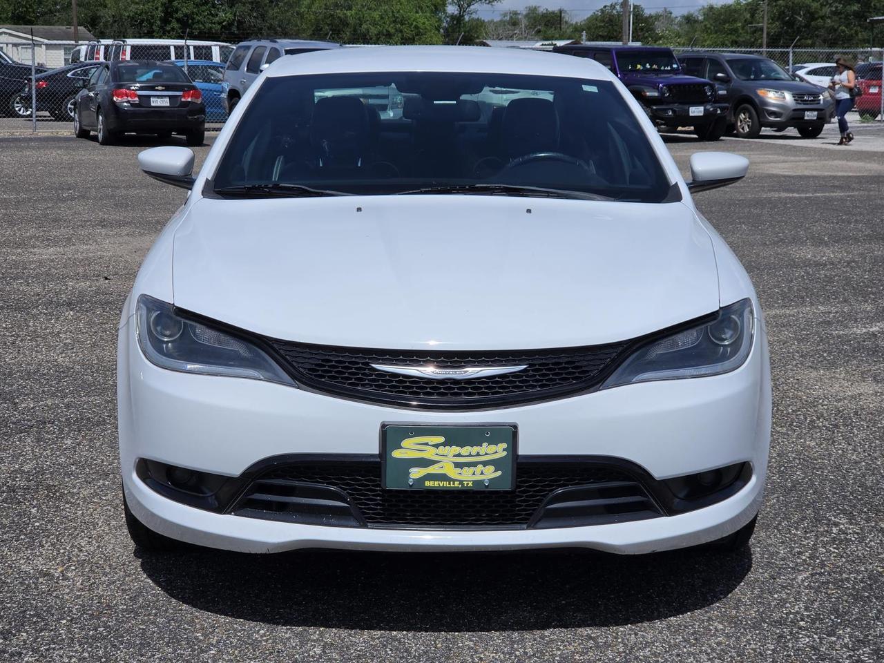 2015 Chrysler 200 4dr Sdn S FWD Beeville TX