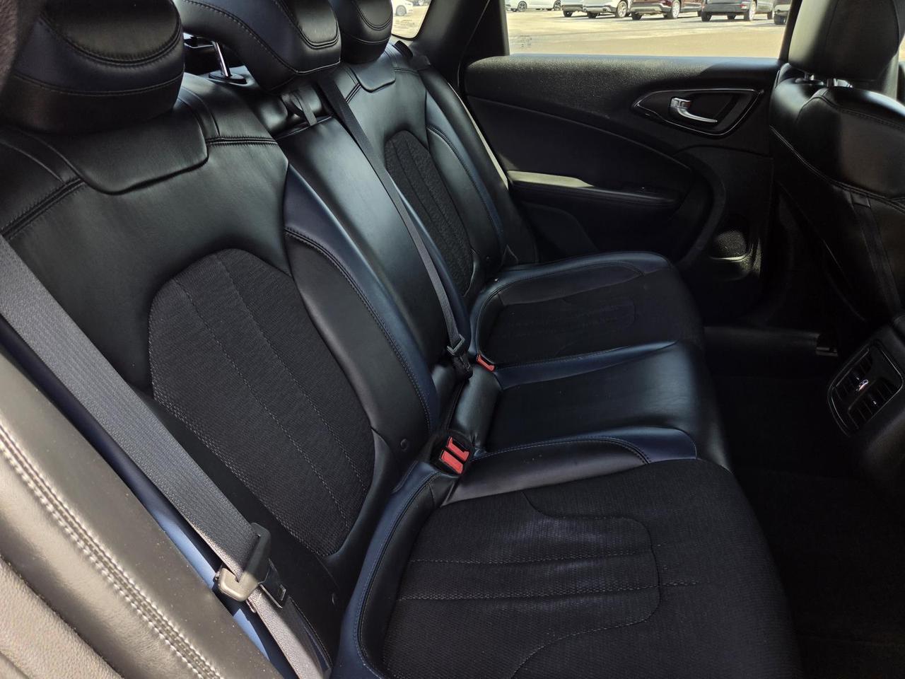 2015 Chrysler 200 4dr Sdn S FWD Beeville TX