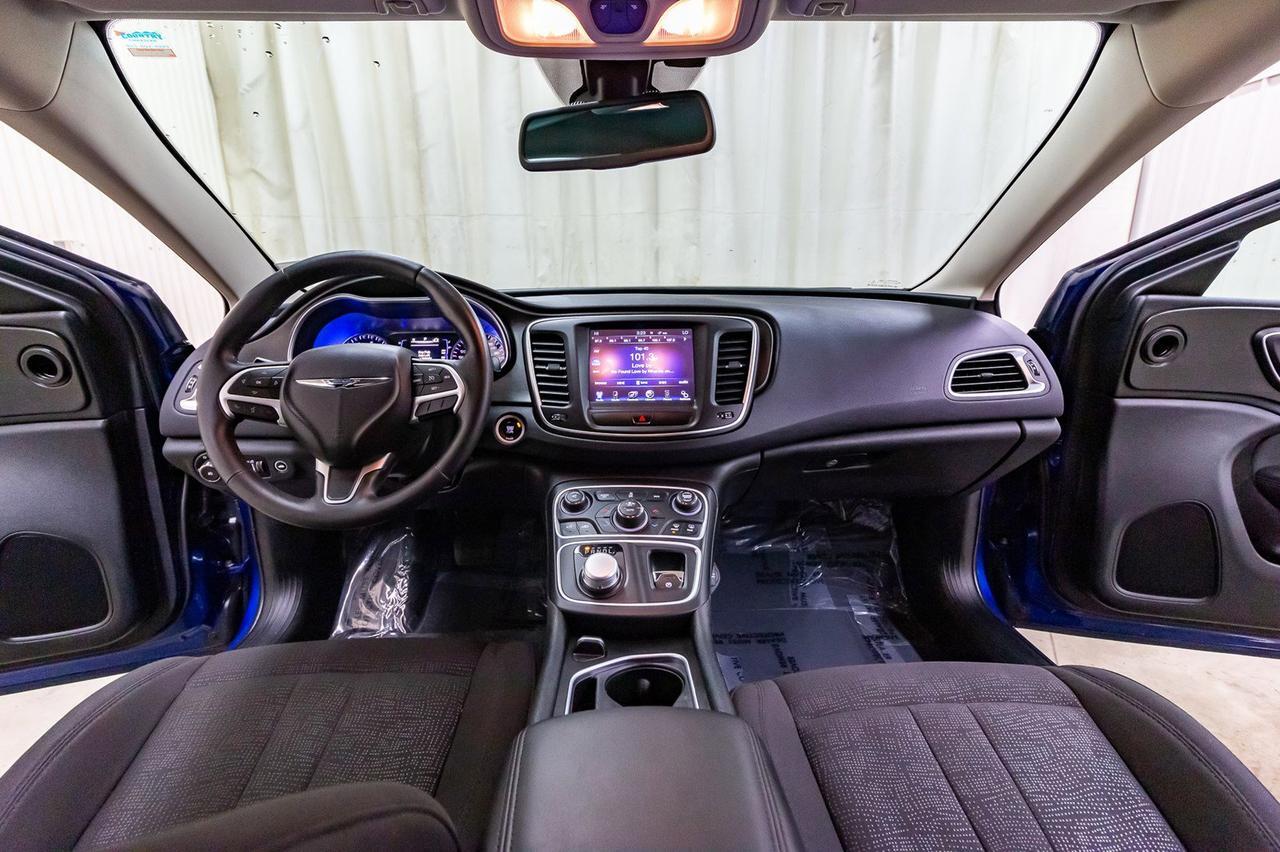 2015 Chrysler 200 Limited BCam Red Deer AB