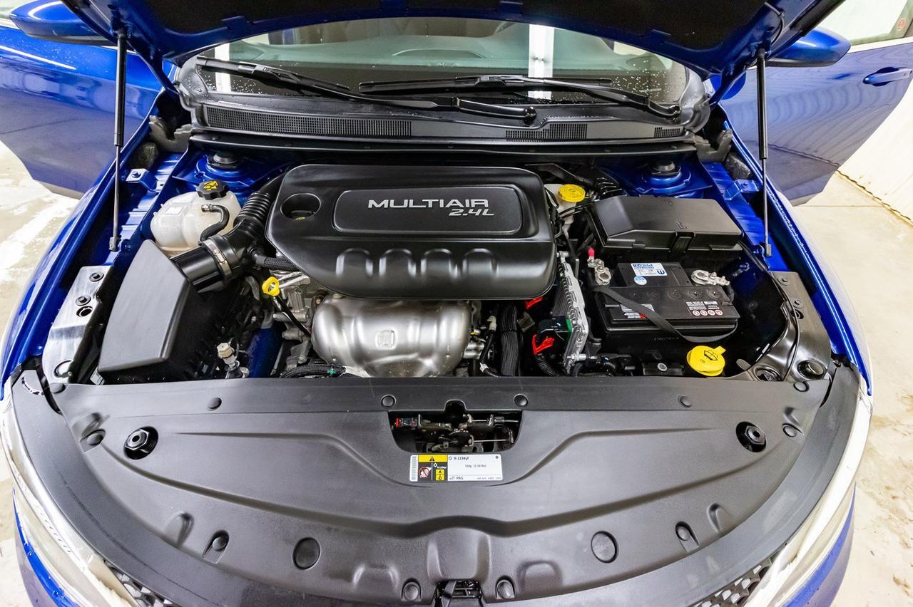 2015 Chrysler 200 Limited BCam Red Deer AB