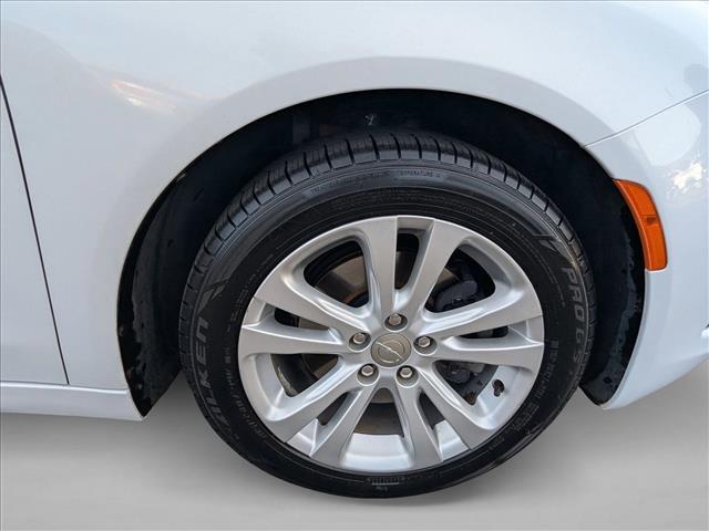 2015 Chrysler 200 Limited Roseville CA