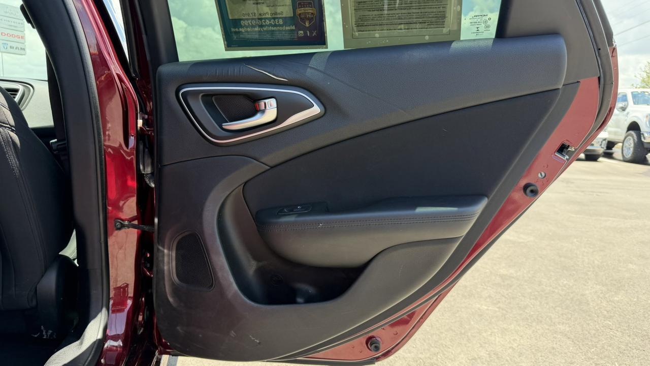 2015 Chrysler 200 Limited New Braunfels TX