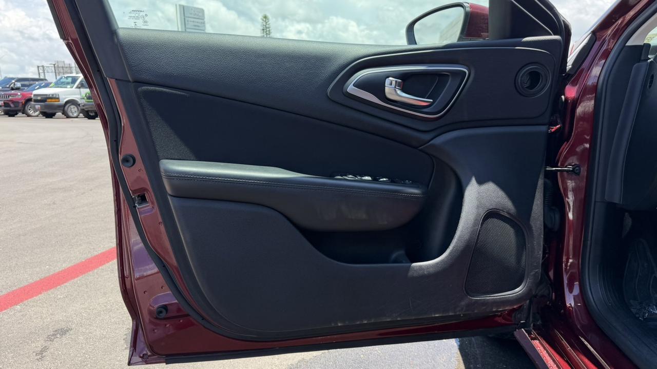 2015 Chrysler 200 Limited New Braunfels TX