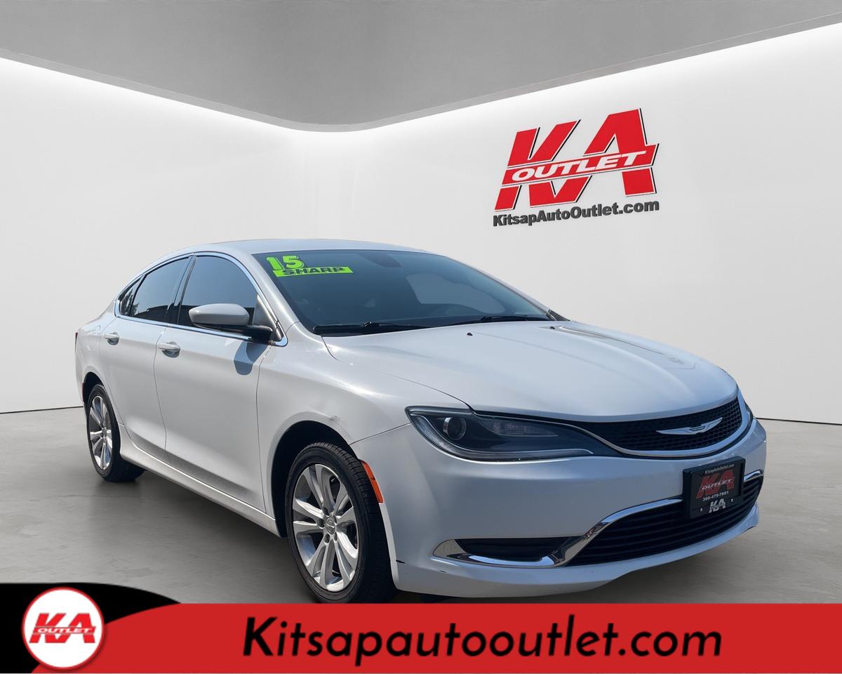 2015 Chrysler 200 Limited Sedan 4D