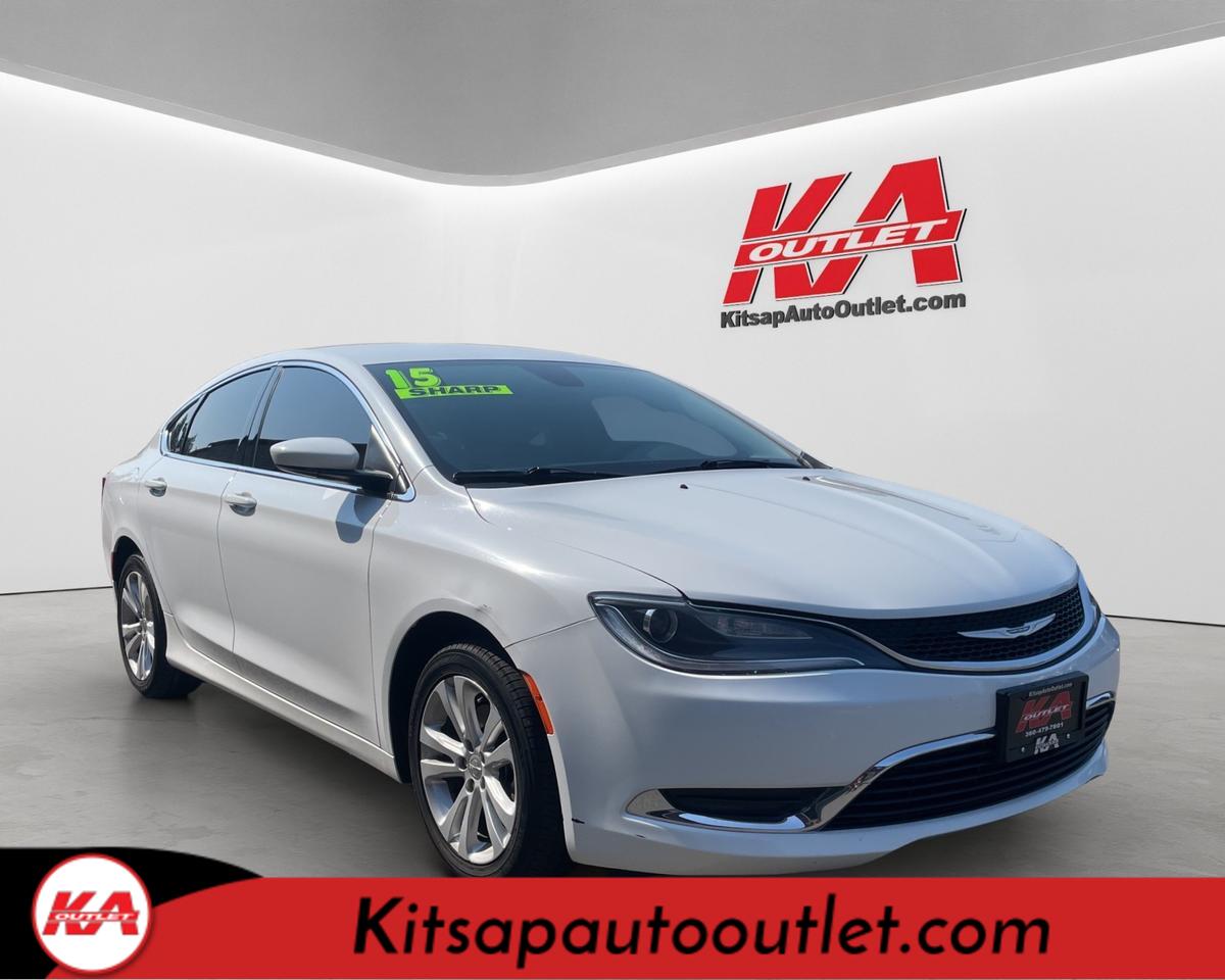 2015 Chrysler 200 Limited Sedan 4D