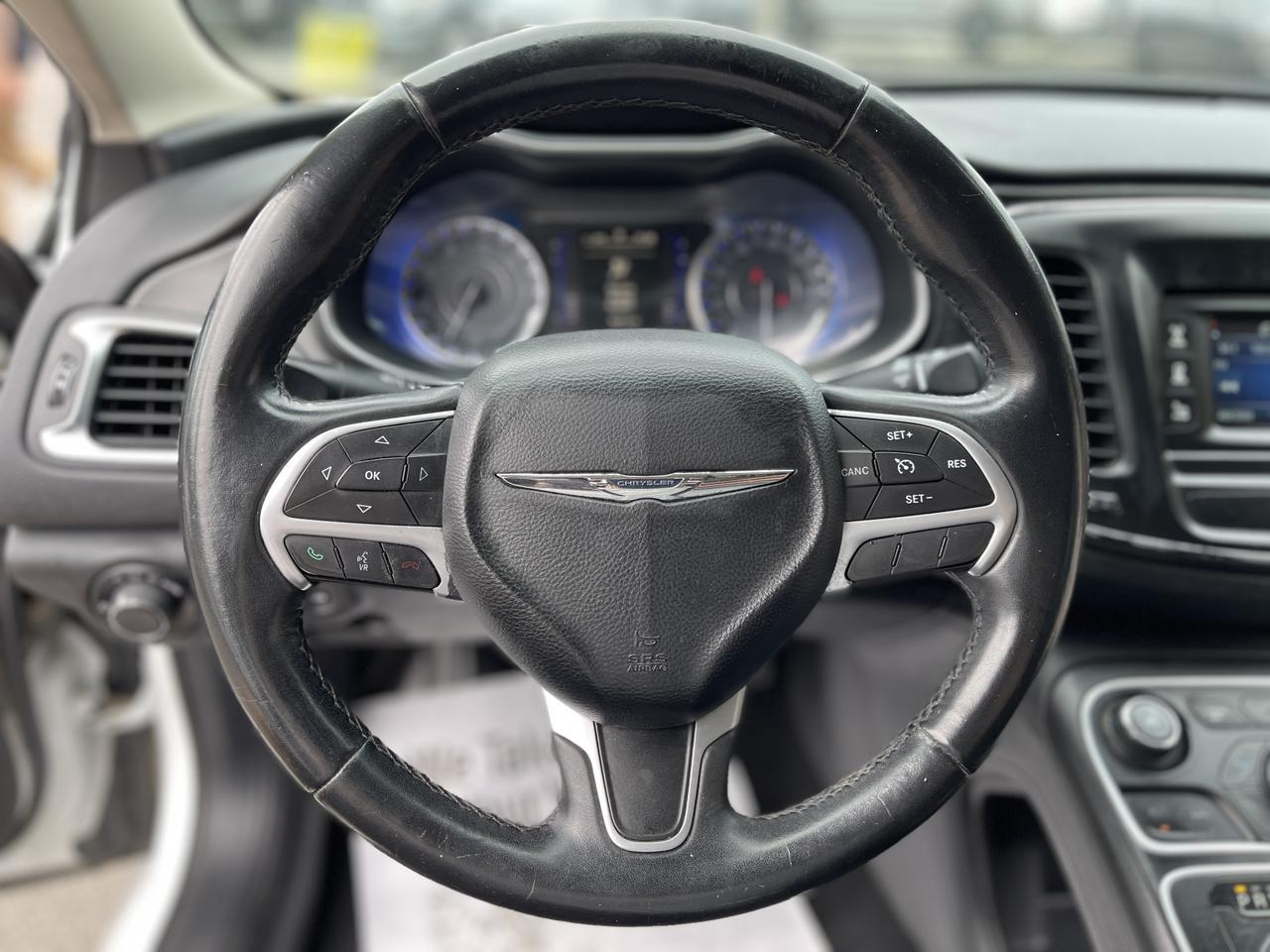 2015 Chrysler 200 Limited Hayden ID