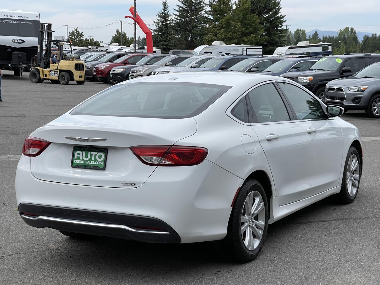 2015 Chrysler 200 Limited Hayden ID