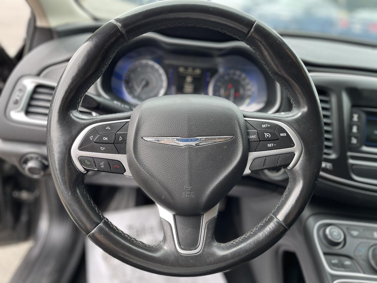 2015 Chrysler 200 Limited Hayden ID