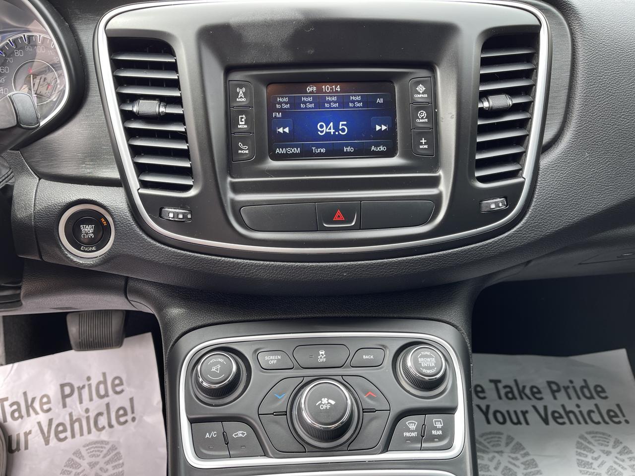 2015 Chrysler 200 Limited Hayden ID