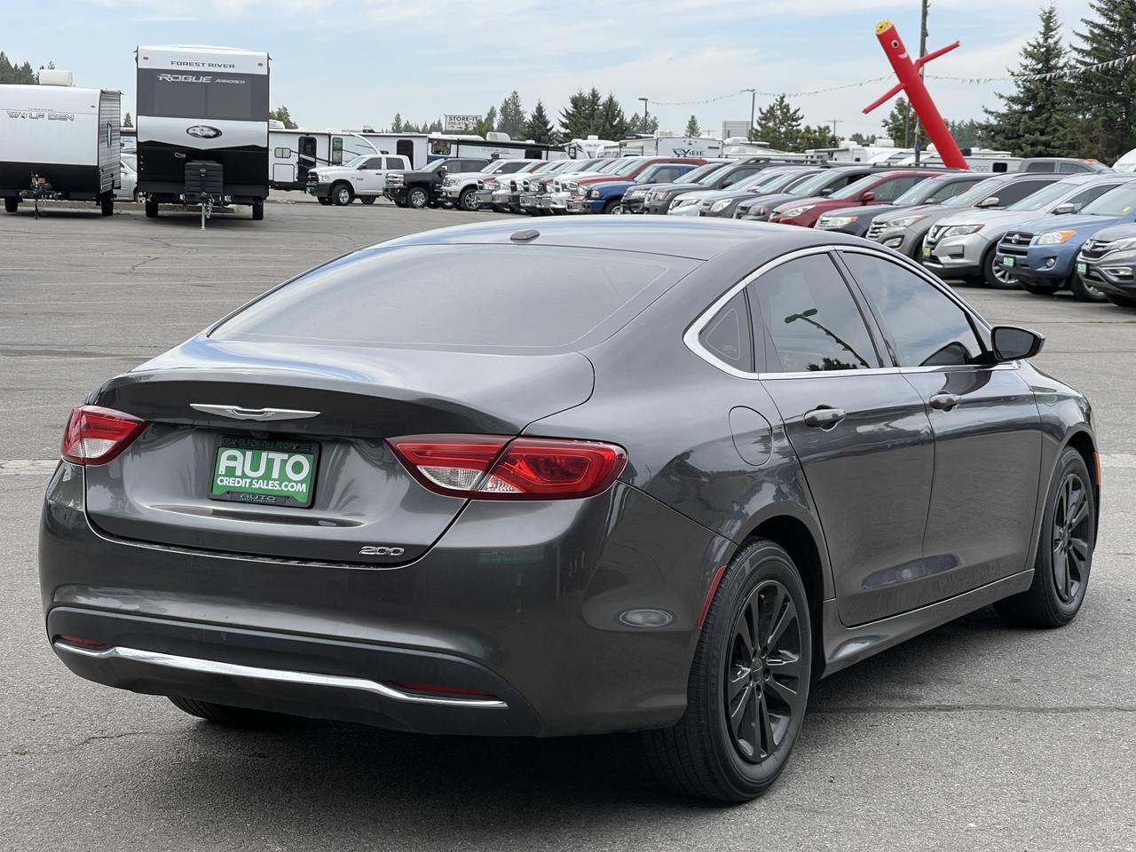 2015 Chrysler 200 Limited Hayden ID