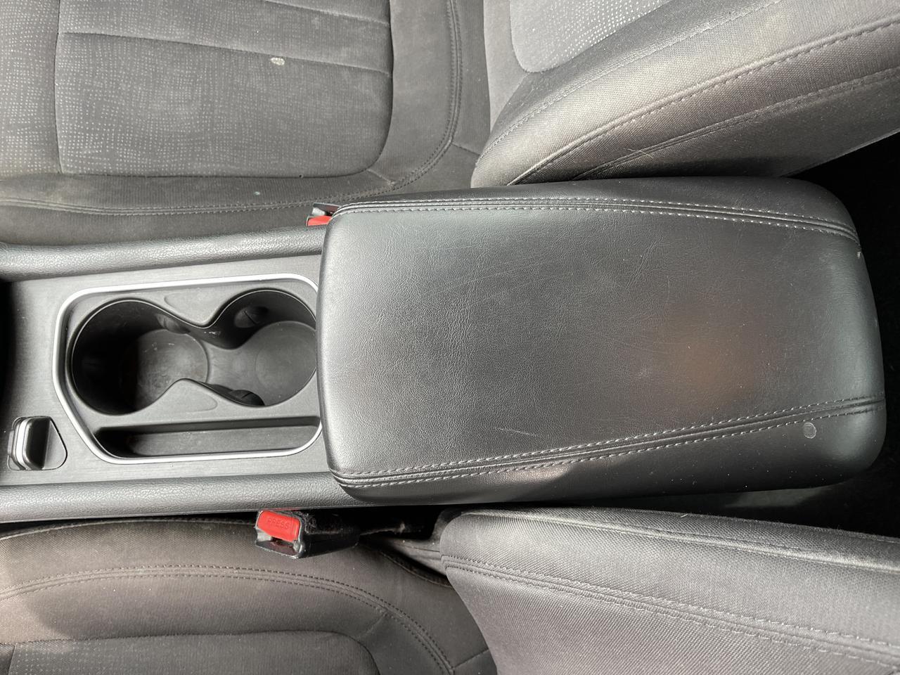 2015 Chrysler 200 Limited Hayden ID