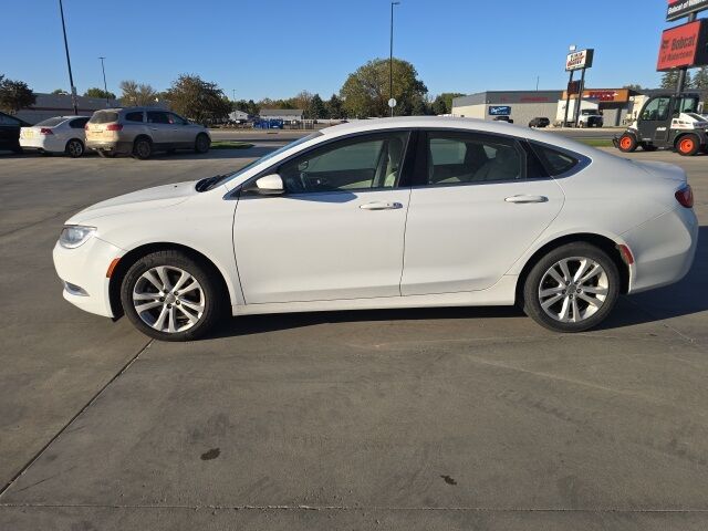 2015 Chrysler 200 Limited Watertown SD