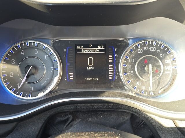2015 Chrysler 200 Limited Watertown SD