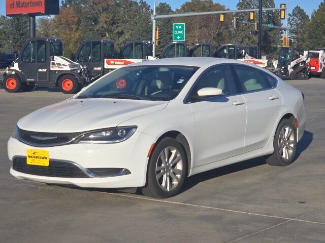 2015 Chrysler 200 Limited Watertown SD