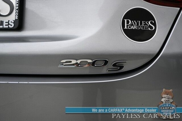 2015 Chrysler 200 S / AWD / 3.6L V6 / Auto Start / Heated Leather Trimmed Seats / Heated Steering Wheel / Navigation / Alpine Speakers / Sunroof / Bluetooth / Back Up Camera / Cruise Control / Alloy Wheels / 29 MPG Anchorage AK