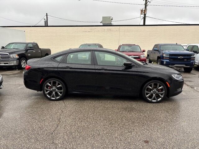 2015 Chrysler 200 S Cleveland OH