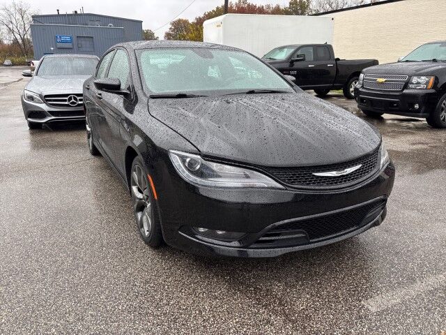 2015 Chrysler 200 S Cleveland OH