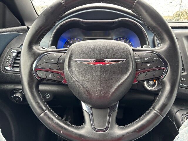 2015 Chrysler 200 S Cleveland OH