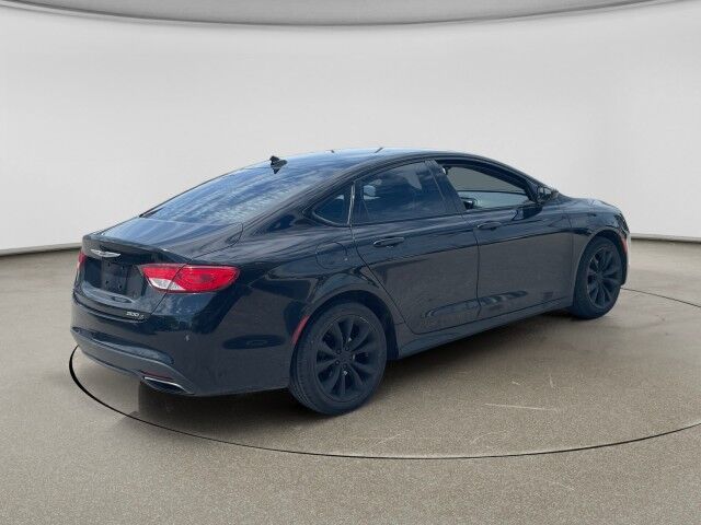 2015 Chrysler 200 S Cleveland OH