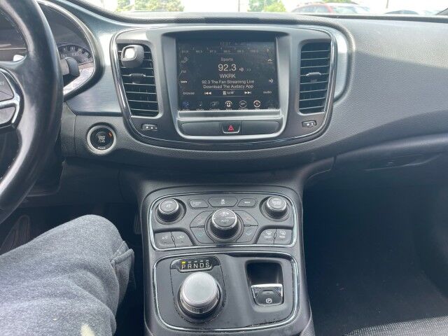 2015 Chrysler 200 S Cleveland OH