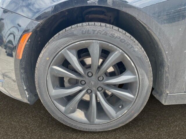2015 Chrysler 200 S Cleveland OH