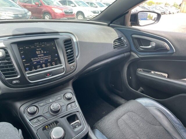2015 Chrysler 200 S Cleveland OH