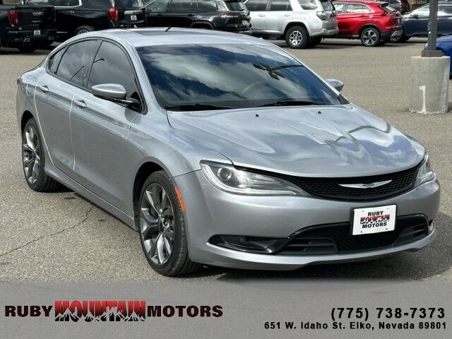 2015 Chrysler 200 S