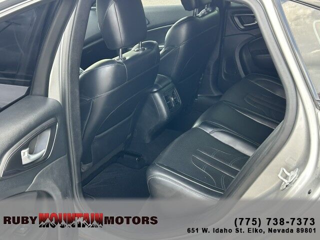 2015 Chrysler 200 S Elko NV