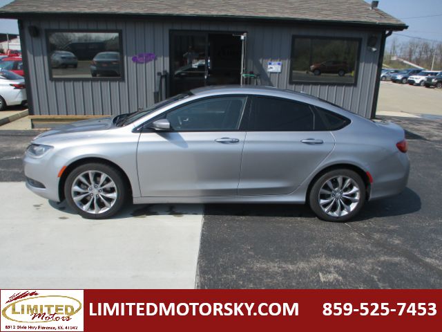 2015 Chrysler 200 S