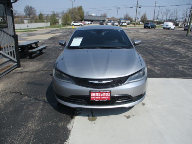 2015 Chrysler 200 S