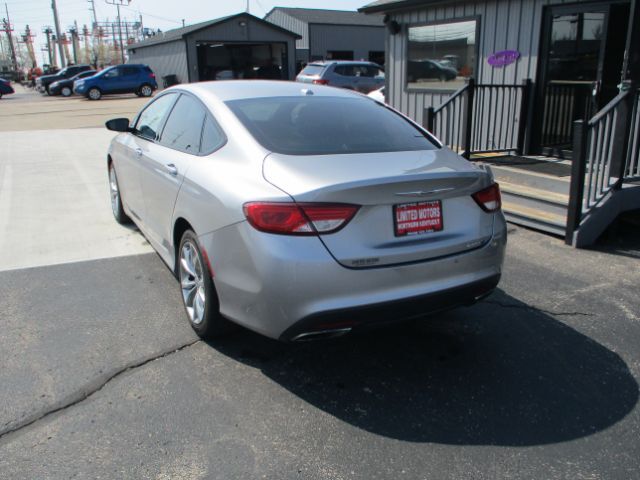 2015 Chrysler 200 S Florence KY