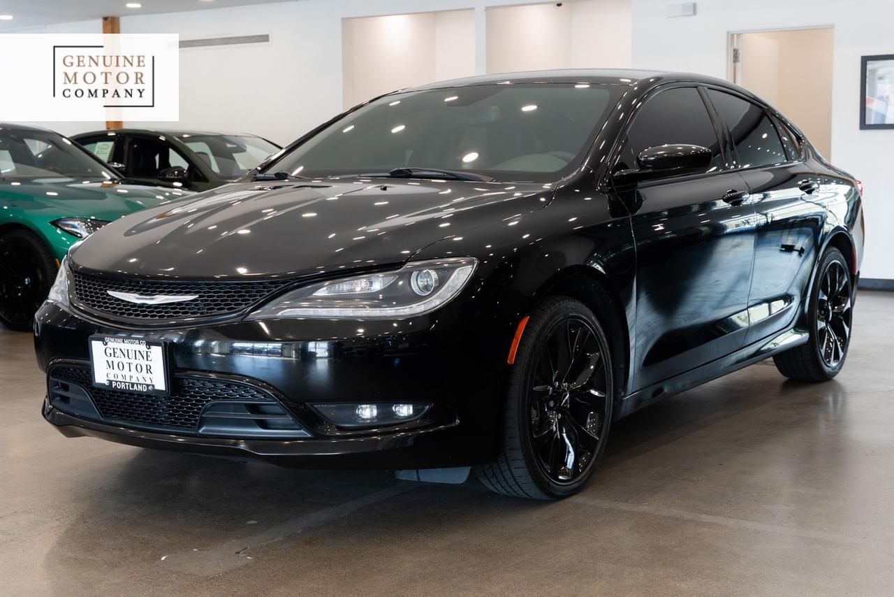 2015 Chrysler 200 S