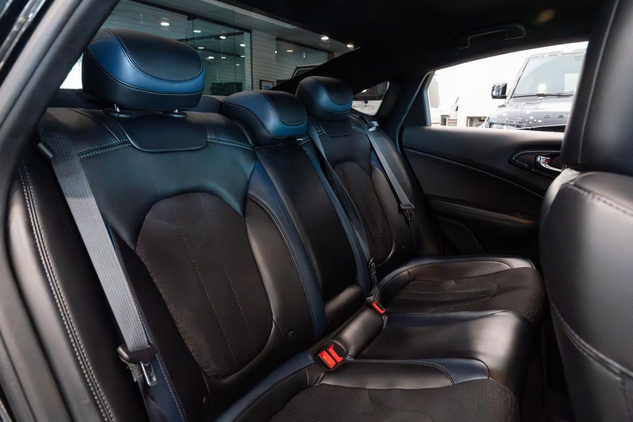 2015 Chrysler 200 S Gladstone OR