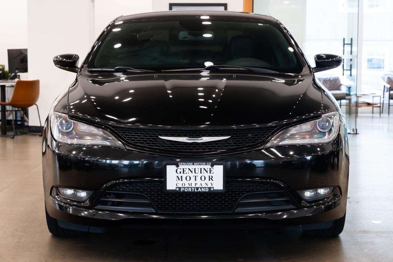 2015 Chrysler 200 S