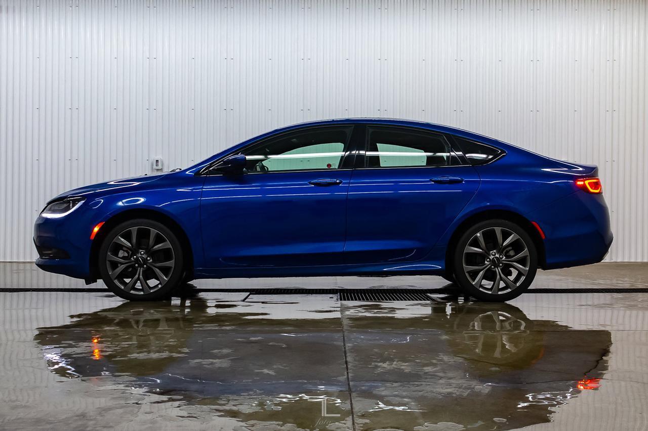 2015 Chrysler 200 S Leather Roof BCam Red Deer AB